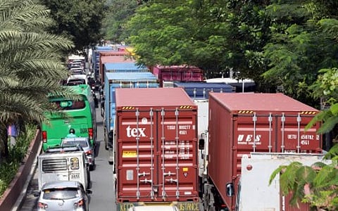 LTO cites 262 trucks over violations