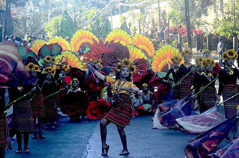 Parade kicks off Baguio’s Panagbenga Festival