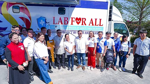 FIRST Lady Liza Araneta-Marcos presides over the opening of the latest ‘Lab for All’ initiative in Pangasinan.