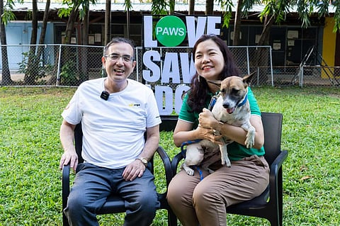 Meralco Vice president and head of Corporate Communications, Joe R. Zaldarriaga, with PAWS Executive Director, Atty. Anna Cabrera, during the PAWS fundraising event called ‘Furst Date.’