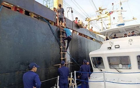 Phl fishing boat rammed at Spratlys