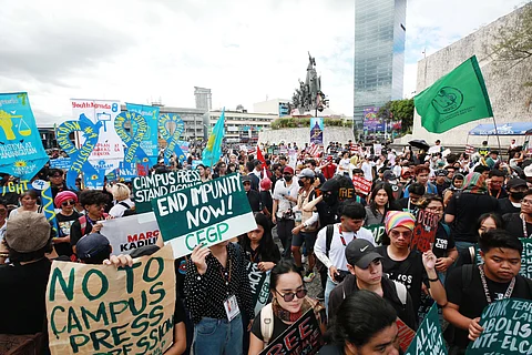 All about peace Controversy always surrounding it notwithstanding, the Edsa People Power’s 39th anniversary was remembered in a peaceful gathering at the Edsa monument on Tuesday, 25 February.