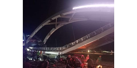 6 hurt after Cabagan-Santa Maria Bridge collapses