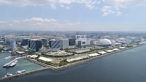 SMIC ends 2024 on solid performance note