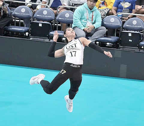 Angge Poyos delivers the goods during UST’s 25-21, 20-25, 25-13, 27-25 win over Adamson in Season 87 of the UAAP women’s volleyball tournament on Saturday at the Mall of Asia Arena.