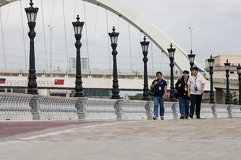 The façade of the newly-renovated Pasig River Esplanade Phase III at Plaza Mexico in Intramuros, Manila is offering a breathtaking view of the urban life along the metro’s most famous river.