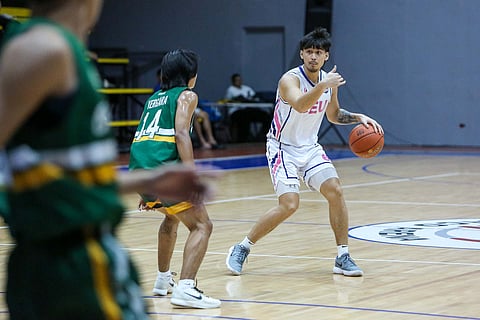 DYLAN Darbin sizzles with 39 points to lead Centro Escolar University to a 98-92 double-overtime win over Olivarez College in the UCAL-PGFlex Linoleum 7th Season men’s basketball game on Monday.