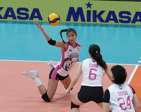 IVY Lacsina and Akari flirt with disaster before booking a 25-11, 23-25, 18-25, 25-21, 15-9 win over Farm Fresh in the qualifying round of the PVL All-Filipino Conference.