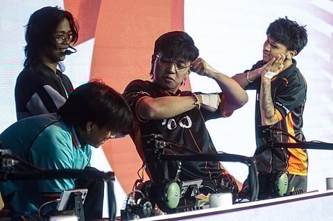 Yawi trolls Outplayed