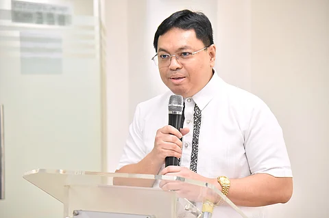 Miclat leads DOLE briefing on New Government Procurement Act