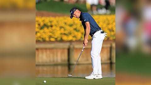 Justin Thomas shoots his way to a 10-under 62 — a course record — in the second round of The Players Championship.