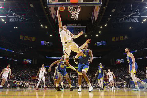Aaron Gordon steps up, lifting the Denver Nuggets to a 114-105 victory over the Golden State Warriors in the NBA regular season.