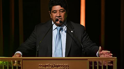 Ednaldo Rodrigues, presidente de la Confederación Brasileña de Fútbol (CBF), agradece el Premio Olímpico de Brasil concedido a la selección de fútbol femenina como mejor equipo del año, el 11 de diciembre de 2024 en Río de Janeiro