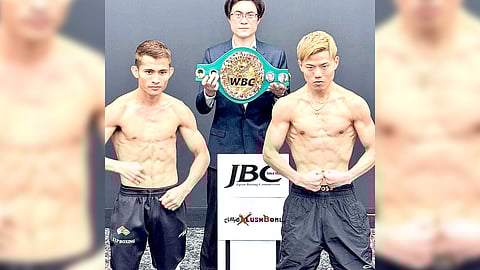 Defending champion Melvin Jerusalem and Japanese challenger Yudai Shigeoka conquer the scales on the eve of their WBC minimumweight title fight in Tokomane, Japan.