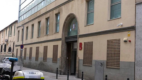 A Guàrdia Urbana police station in Barcelona’s El Raval district. This photo is for illustration purposes only and does not depict the station where the Venezuelan baseball players claimed asylum.