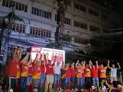 Sia challenges Sotto to a public debate