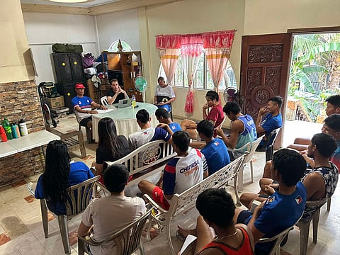 Rowers bound for Thailand, Germany