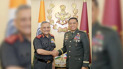 ARMED Forces of the Philippines chief, General Romeo S. Brawner Jr., meets with India’s Chief of Defense Staff, General Anil Chauhan, forging stronger military ties and opening new pathways for cooperation between Manila and New Delhi.
