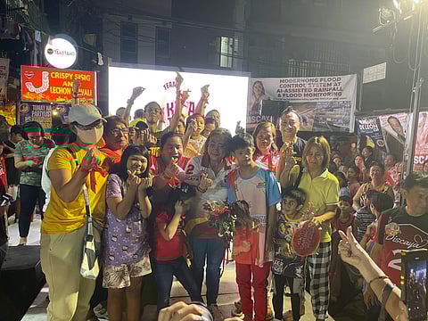 PASIG mayoral candidate Sarah Discaya expresses gratitude for the quiet yet meaningful support she’s receiving. She’s deeply touched by the simple flowers and warm smiles, which, though subtle, carry powerful messages of care and solidarity.