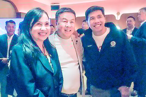 Trade and Industry Secretary Cristina Aldeguer-Roque (left) and Information and Communications Technology Secretary Henry Aguda (right) share Converge CEO and co-founder Dennis Anthony Uy’s vision to see a more digitalized country.