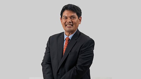 Francis Edward Puno vows to make a difference as he assumes the presidency of Alabang Country Club.