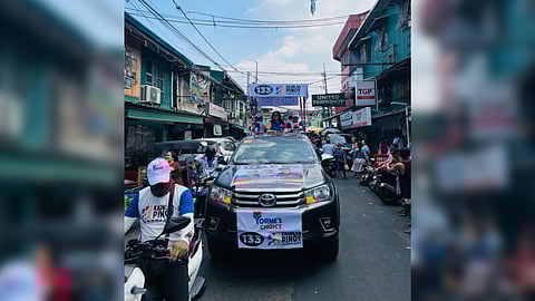 KAUNLAD Pinoy take their message of grassroots service to the streets of Manila’s 1st District during a lively motorcade on Saturday. Supporters lined the streets, cheering on Kuya Choi and the team as they passed through local communities, rallying behind their call for inclusive progress and expanded livelihood opportunities for all Filipinos.