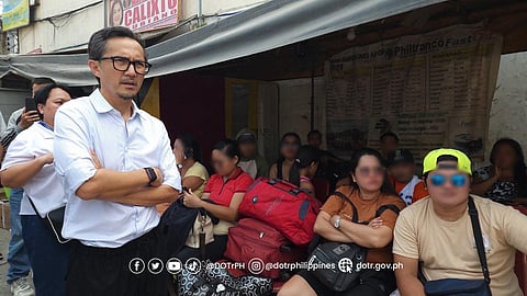 Dizon cracks whip against illegal terminals