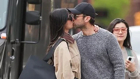 Are Kelsey Merritt, Chace Crawford a thing?