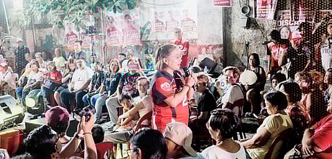 Team Kaya This, led by Pasig mayoralty candidate Ate Sarah Discaya, gets a warm welcome from residents of Barangay Buting.