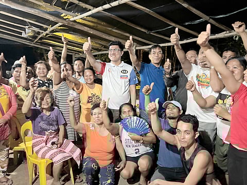 KUYA Choi leads the Kaunlad Pinoy foot campaign through the vibrant streets of Tagum City. From the bustling public market to cherished cultural landmarks, Kuya Choi connects with vendors and residents, reigniting the group’s deep commitment to grassroots progress across Mindanao.