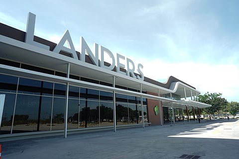 Landers Superstore in Ayala Vermosta Estate, Imus is the largest Landers store to open to date.