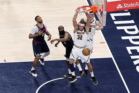 Aaron Gordon delivers the game-winning dunk that lifted the Denver Nuggets to a 117-115 win over the Los Angeles Clippers in Game 4 of their NBA Western Conference playoff series.