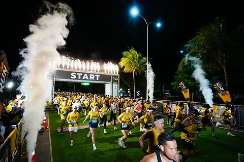 RUNNERS compete in the Galaxy Earth Day Run 2025 on Sunday morning at the SM Mall of Asia Complex.