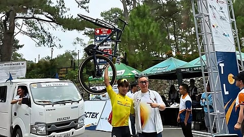 PHILCYCLING president Abraham ‘Bambol’ Tolentino (right) congratulates Joo Daeyoung of South Korea after ruling the 2025 Tour of Luzon that came to a close on Thursday at Camp John Hay in Baguio City.
