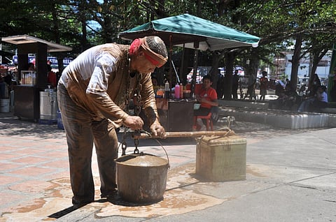 Local visual artist Nicolas Aca shows his skills in giving life to his art depicting the current political situation in the country ahead of the 2025 midterm polls.