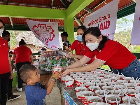 JGF’s FoodAid taps the Jollibee fastfood network in providing hot meals to disaster victims.