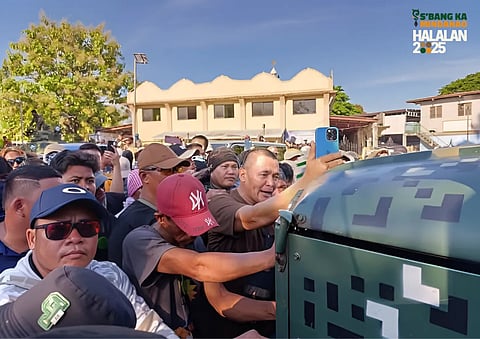 THERE was tension in Datu Odin Sinsuat, Maguindanao del Norte after supporters of the United Bangsamoro Justice Party blocked the release of election paraphernalia such as ballots and machines.