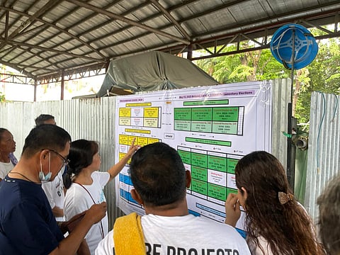 Machine errors, delays reported in early hours of polls