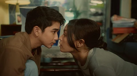 Zaijian Jaranilla and Jane Oineza in 'Si Sol at si Luna.'