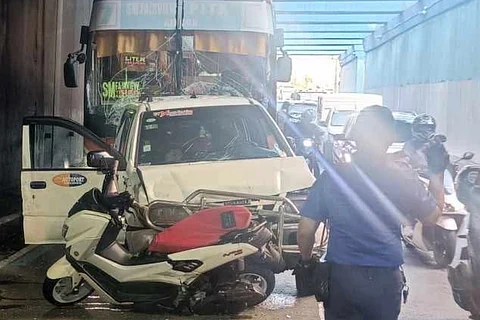 Quezon Ave. tunnel mishap injures 6