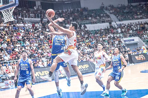 SANTI Santillan displays his deadly form to help Rain or Shine deal Magnolia’s first loss in the PBA Philippine Cup.