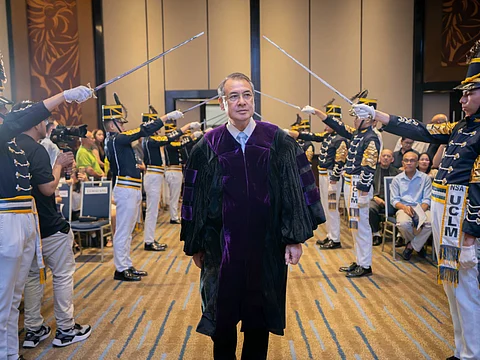 Supreme Court Chief Justice Alexander G. Gesmundo is awarded an honorary Doctor of Laws degree by the University of Cebu School of Law.