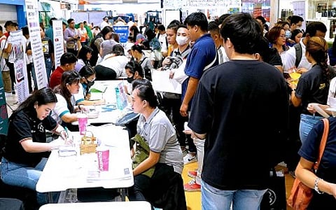 Bringing mom to a job interview? Recruiter says it’s costing young workers jobs