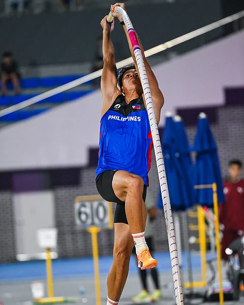 Obiena 7th in Sweden, Duplantis sets new world record