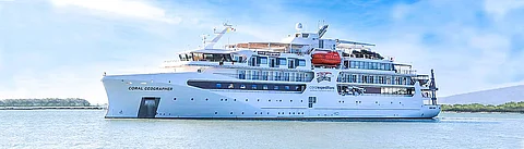 Cruise ship brings Kiwi tourists
to Samar