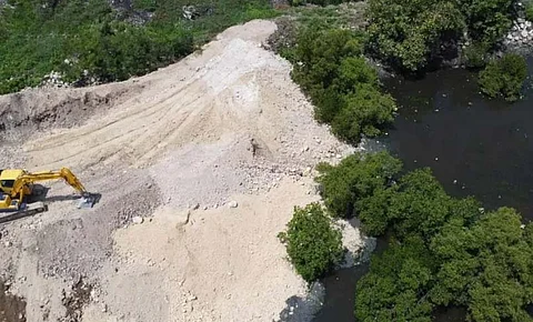 THE ongoing flood control project of the Department of Public Works and Highways in Barangay Cogon Pardo.