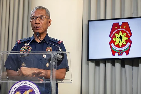 STILL calling 117? That’s so last decade. Torre says dial 911. It works, promise!