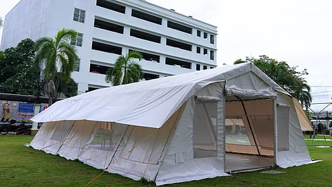 Iloilo Capitol turns over tent classrooms