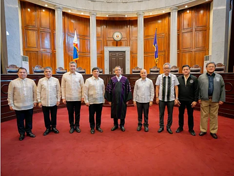 CHIEF Justice Alexander Gesmundo leads the oath-taking of the first appointed Deputy Marshals of the Office of the Judiciary Marshals (OJM) for Luzon, Visayas, and Mindanao at the Supreme Court Session Hall on 27 June 2025. The new deputies, retired Major General Joel Napoleon Coronel, retired Colonel Randy Remonte, and former NBI official Eric Distor, will support efforts to strengthen judicial security across the country.