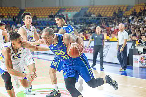 KELLY Williams and the TNT Tropang Giga are determined to conquer the Philippine Cup to essay a fitting ending to their quest for a rare grand slam.
